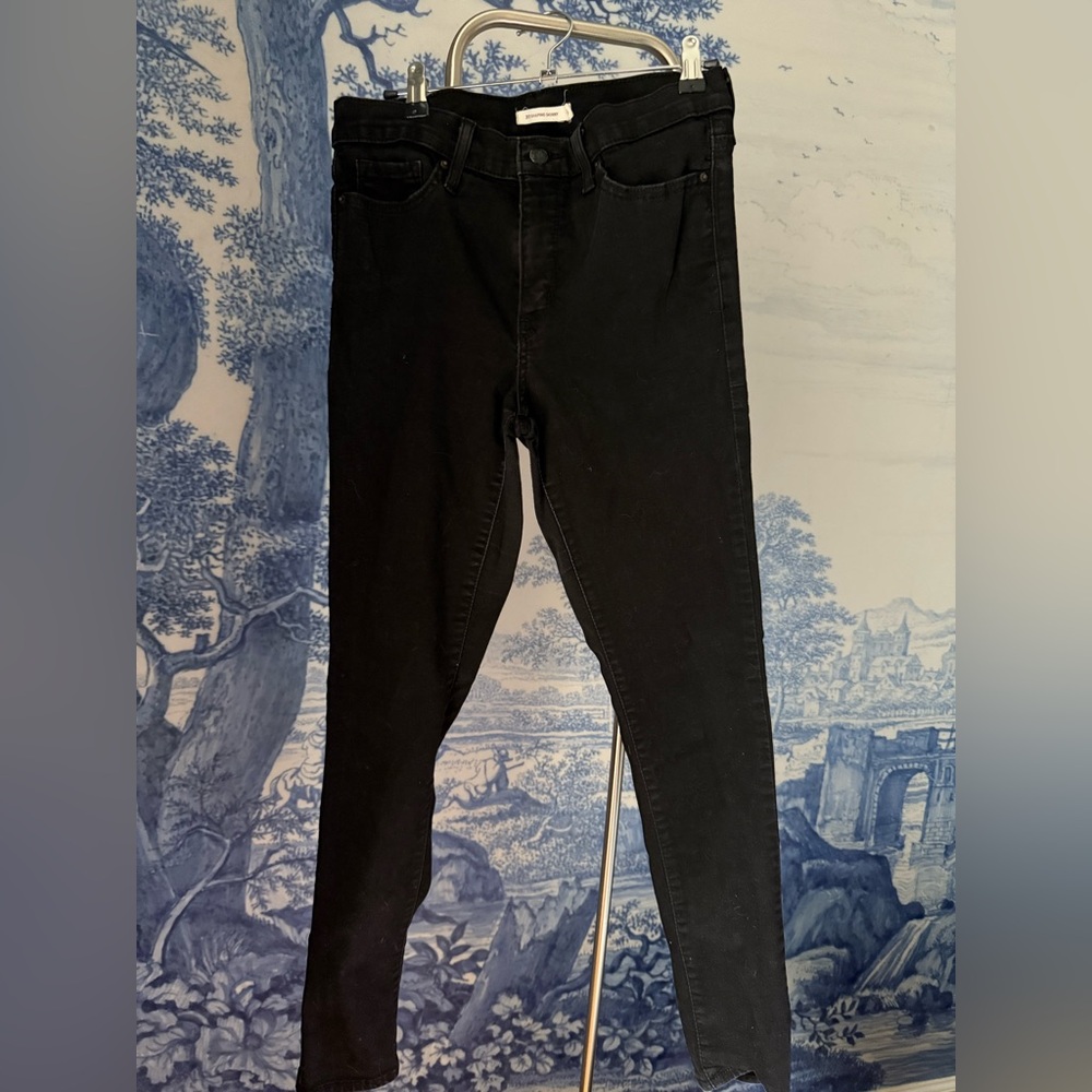 Levi 311 Black Women's Skinny Jeans